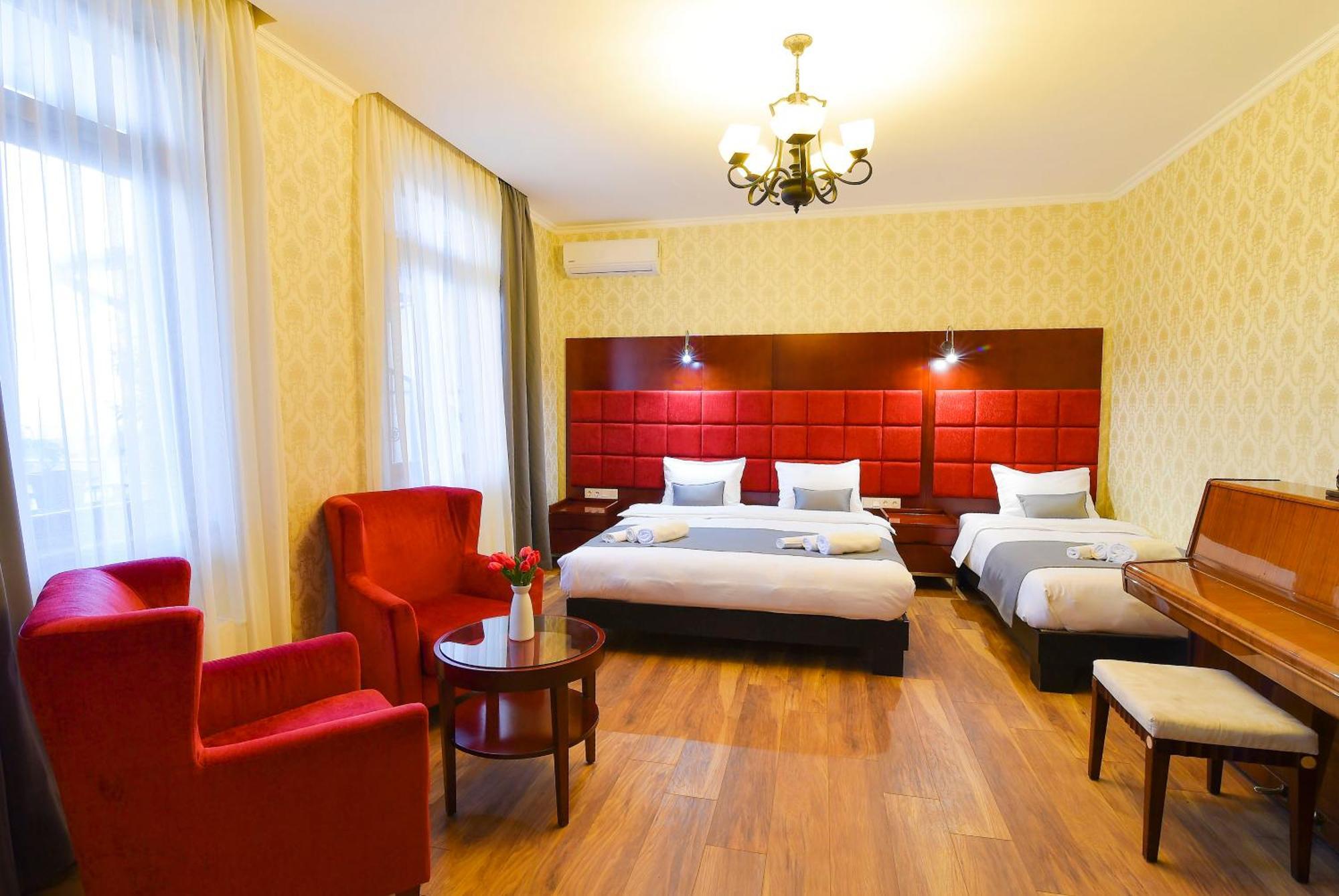 Kraveli Hotel ティビリシ エクステリア 写真
